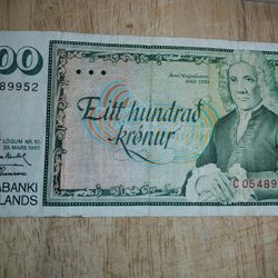 #EittIceland 100 Kronur 1961 UNC ~(Sedlabanki Islands Eitt Hundret Kronur) 
