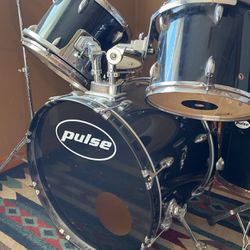 Entire Drum Set With Everything Shown