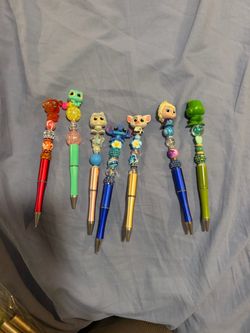 Doorable pens