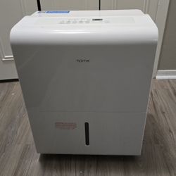 hOmeLabs 22-Pint Energy Star Dehumidifier – Like New