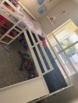 White Wood L-Shaped Bunk Bed Frame