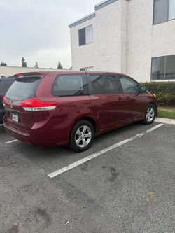 2011 Toyota Sienna