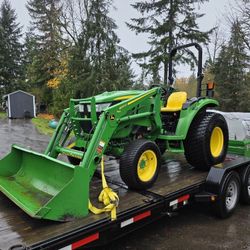 John Deere 4066M Tractor 