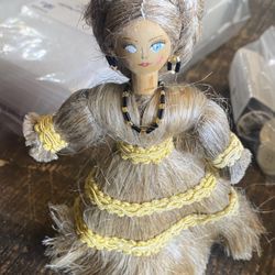 ANTIQUE DOLL