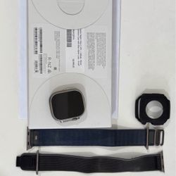 Apple Watch Ultra 2 GPS + Cellular, 49mm Titanium Case 