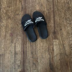 Reebok Men’s Slippers