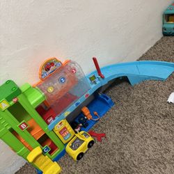 Little People Learning Garage 