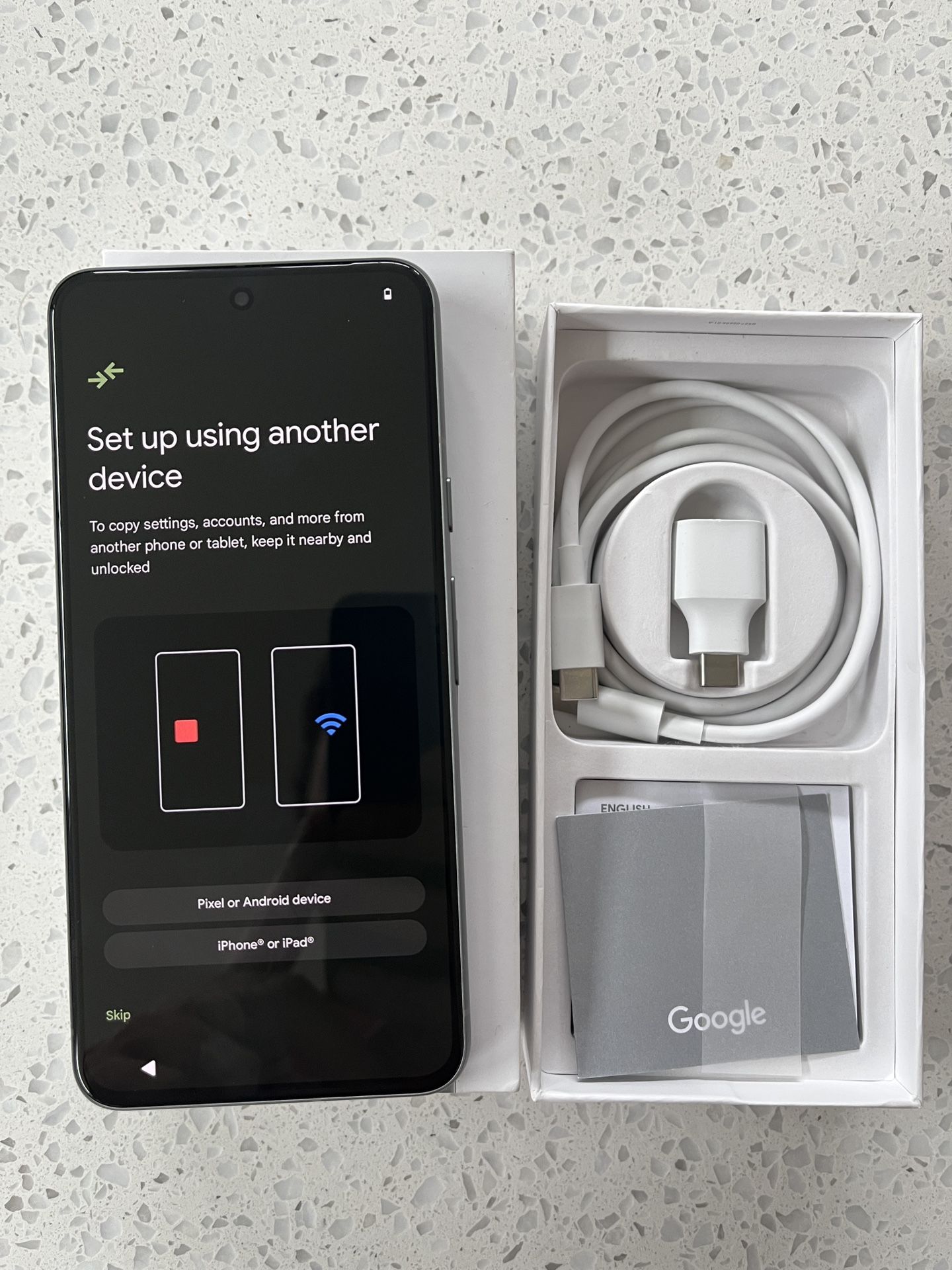 Google Pixel 8 /5G /128GB (UNLOCKED) Hazel