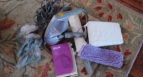 SHARK STEAM CLEANER