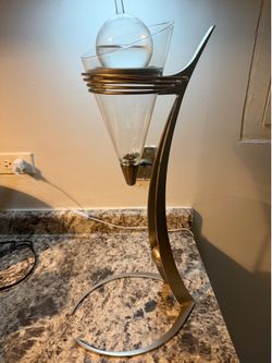 Cooper’s Hawk wine holder