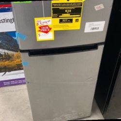 Magic Chef HMDR450SE mini Fridge