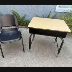 Schools Desks and Chairs