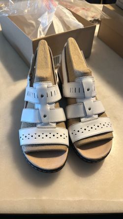 Brand new Clark white sandals 11w
