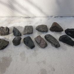 Fish Tank / Aquarium Rocks . 10  Rocks For $10.00
