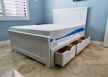 Full Solid Wood Bed With 3 Drawers And Memory Foam Mattress $720