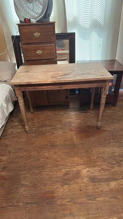 24X42 Inches Wood Table 