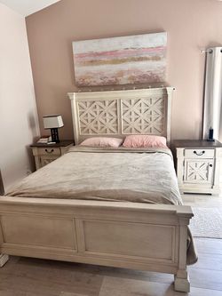 Queen bed set