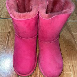 Uggs With Bows Size 5