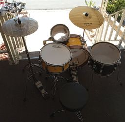 Bateria Eastar / Maxwin- Peace  Bee 🐝 or Wasp 4 pc Drum Set
