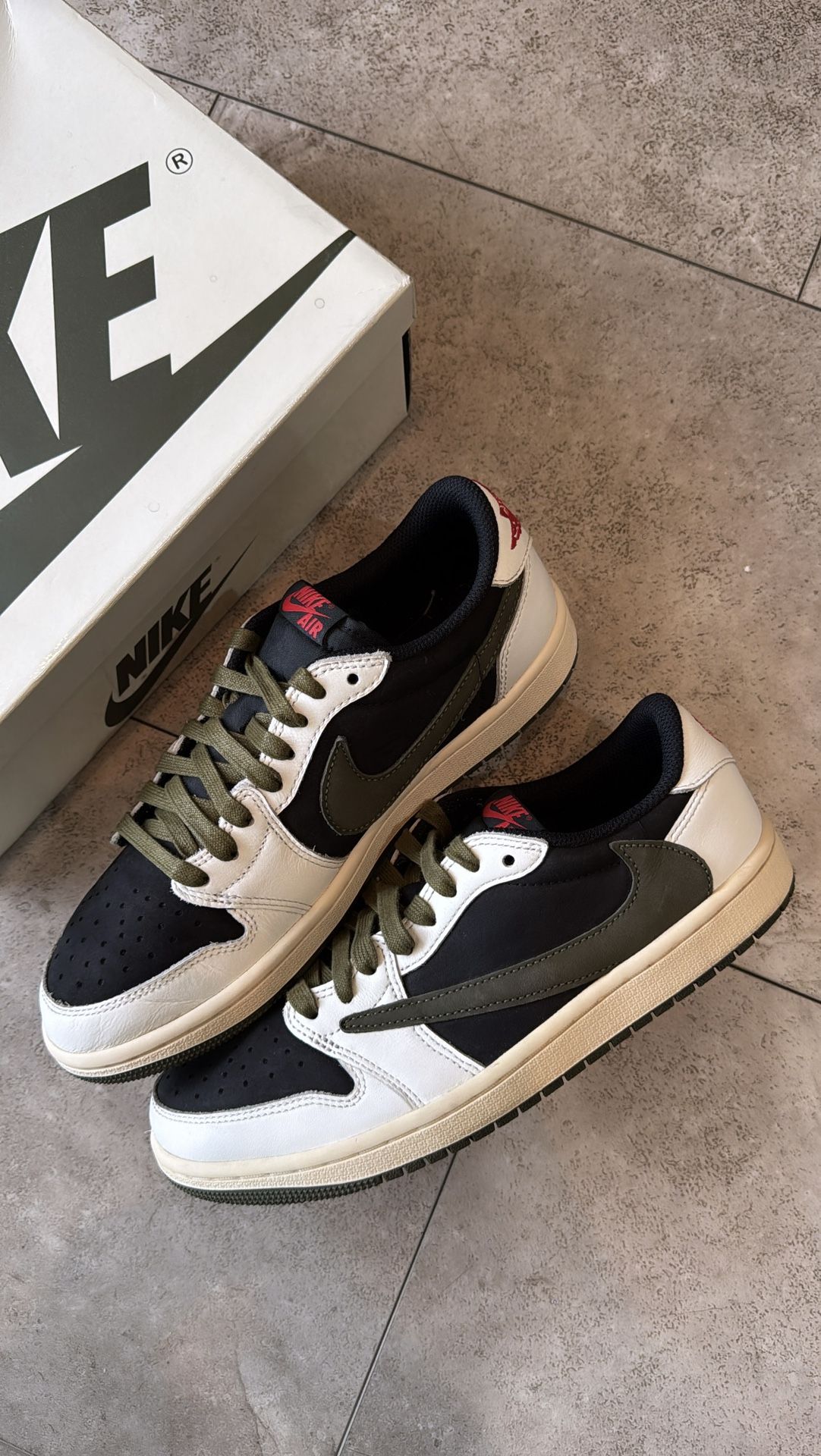 Jordan 1 Travis Scott Olive