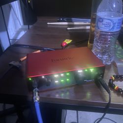 Scarlett Focusrite (4th Gen)