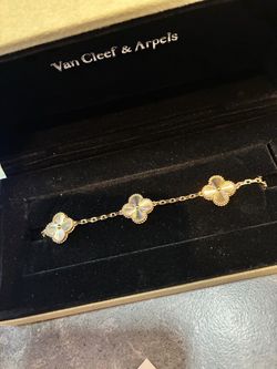 VC&A Alhambra Bracelet