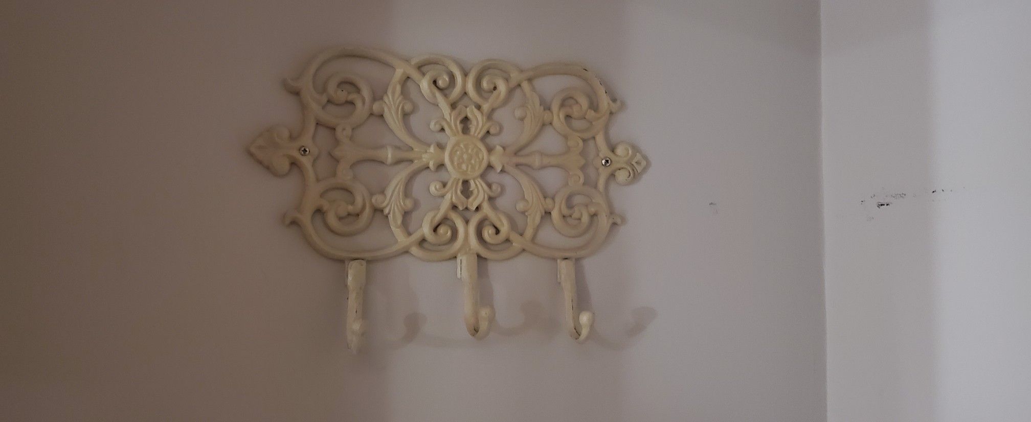 wall wrought iron coat hook