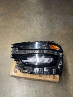 2024-25 Ram 2500 Left Headlight Assy