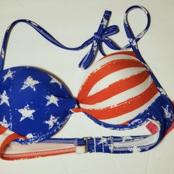 NWT Xhilaration Stars & Stripes Bikini Top Junior's Swimwear