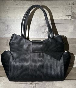 Harveys Bow Handbag Black Seatbelt bag