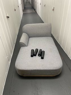 Couch /chase