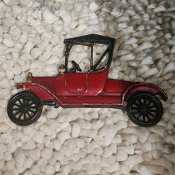 vintage Sexton USA cast metal classic car wall hanging (specifically modeled after an early Ford Model T roadster) from the 1960s