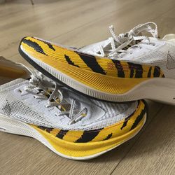 Nike ZoomX Vaporfly Next% 2 (BRS Tiger)