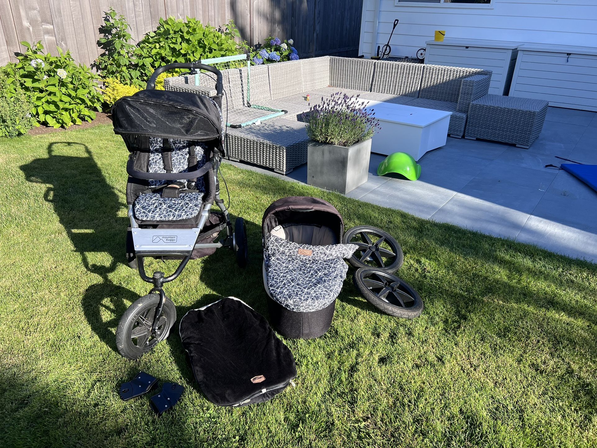 Mountain Buggy Terrain Running Stroller + Bassinett