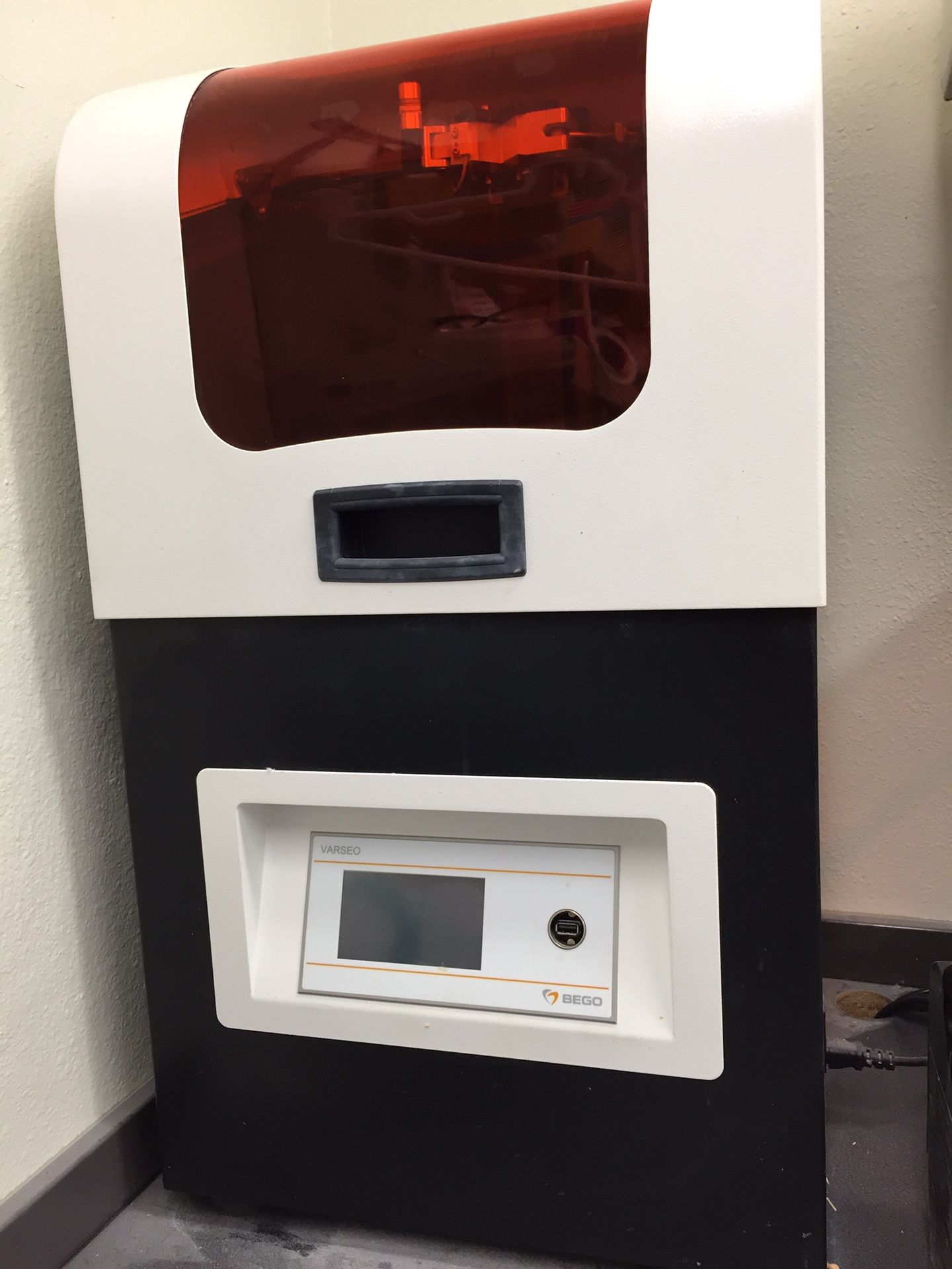 Bego Varseo 3D dental printer