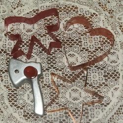 X4 VINTAGE COPPER METAL STAR AXE HATCHET BOW HEART COOKIE CUTTER SET