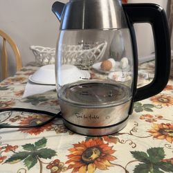 Sur la Table Electric Kettle 