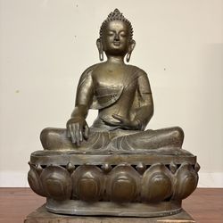 Large Nepalese Bronze Seated Buddha Sculpture - Many More Items In Stock!