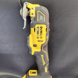DeWalt DCS356 20V XR Brushless Oscillating Multi-Tool W/1.5Ah Battery