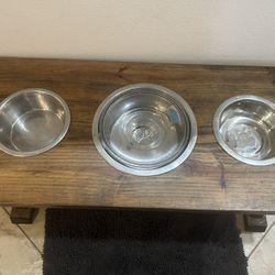 Farm House Feeder