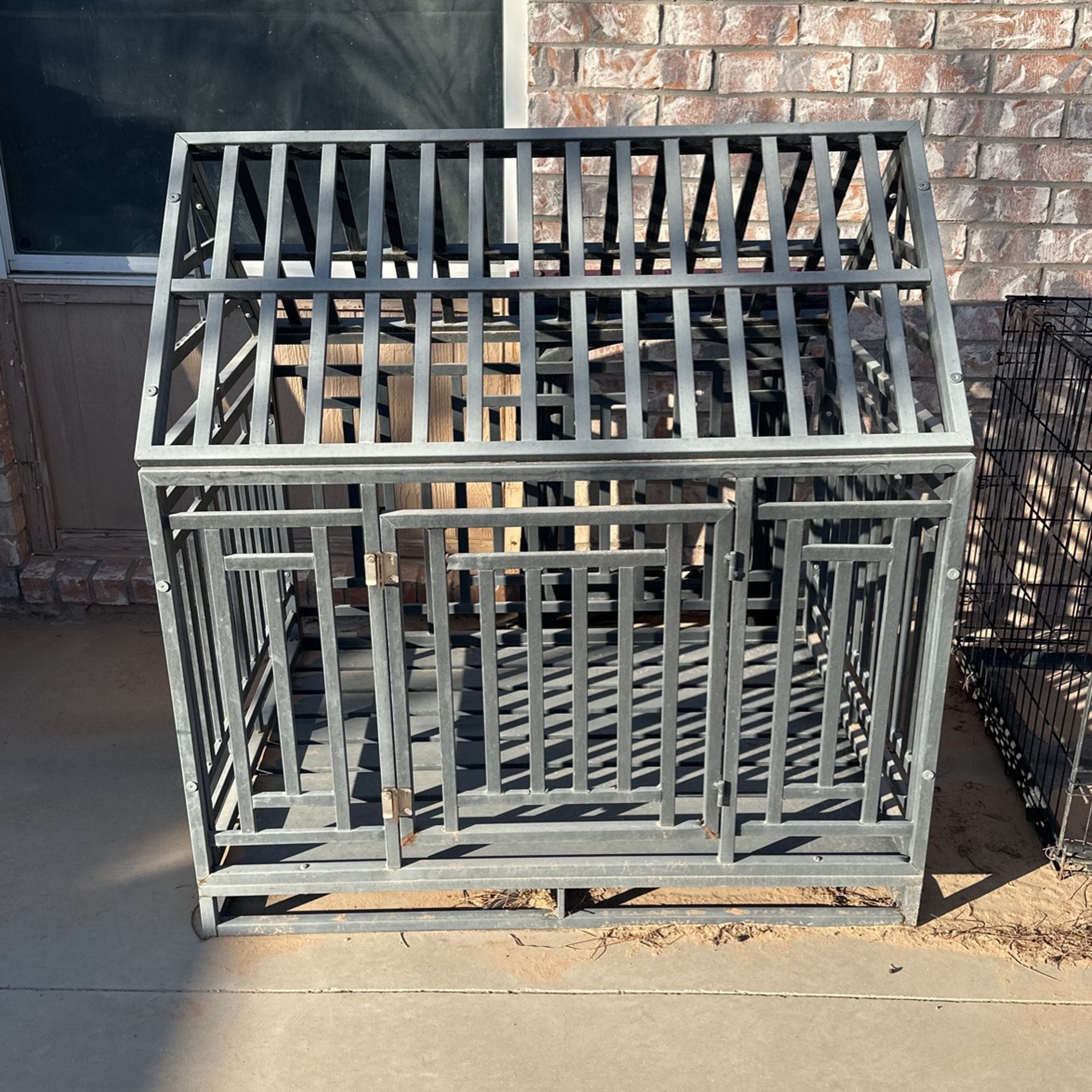 Dog kennel