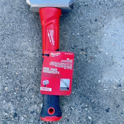 Milwaukee drilling hammer