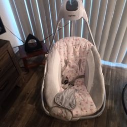 Ingenuity Simply Comfort Baby Swing