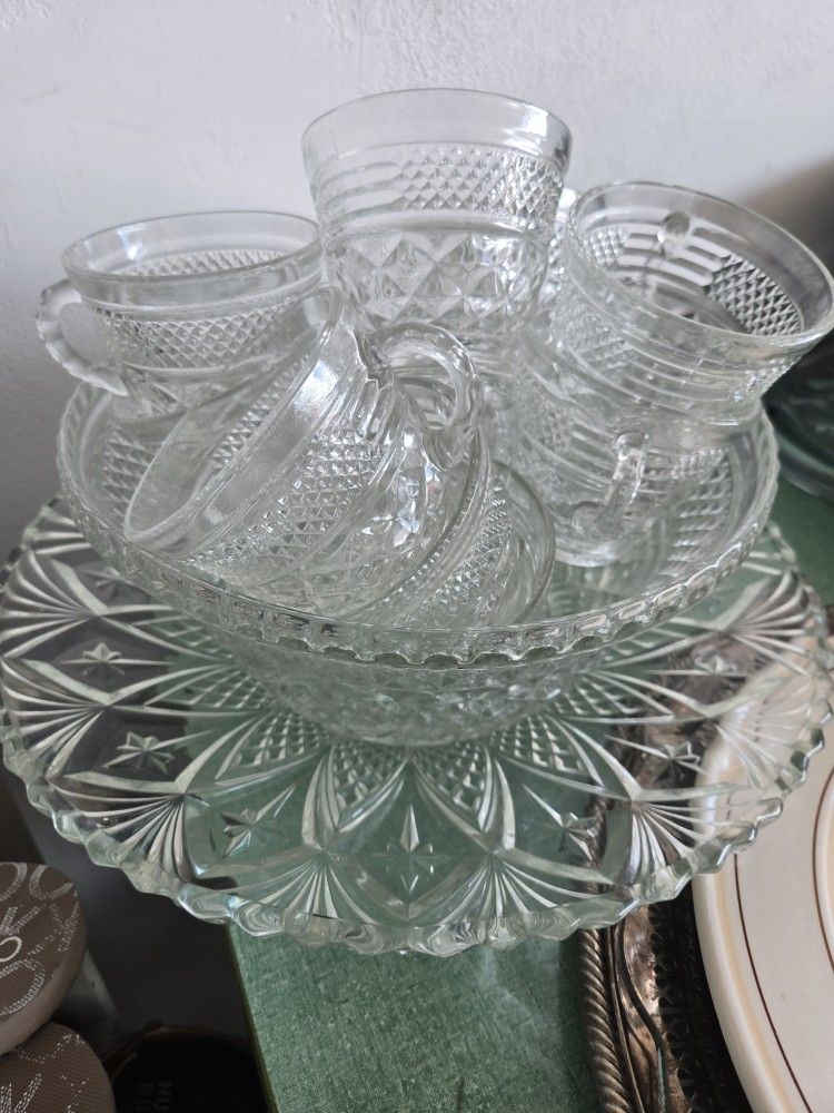 Lots Of Crystal  Wears 