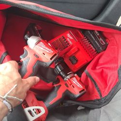Milwaukee Drills Set