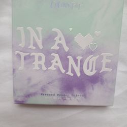 Colourpop In a trance eyeshadow palette 