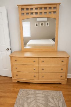 Queen Size Bedroom Set
