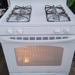 Preciosa Estufa De Gas General Electric Lista Para Usar Súper Limpia Trabaja Muy Bien Los 4 Quemadores Y El Horno $200