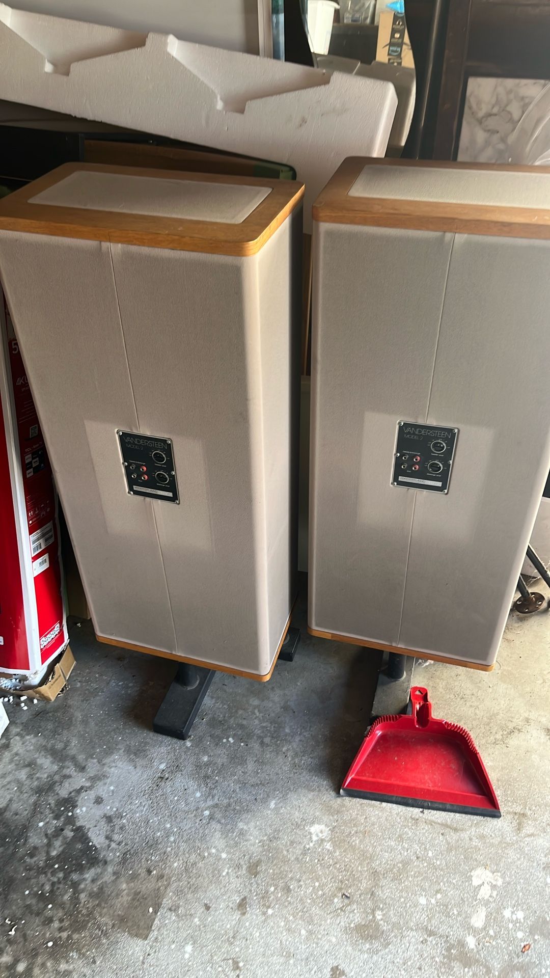 Two Vandersteen Model 2 Speakers