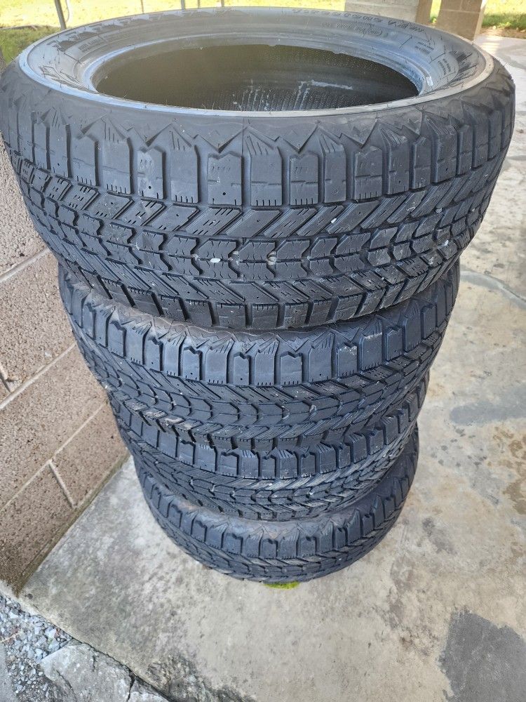 Firestone Winterforce Tires  225/55R17 97s M+s  